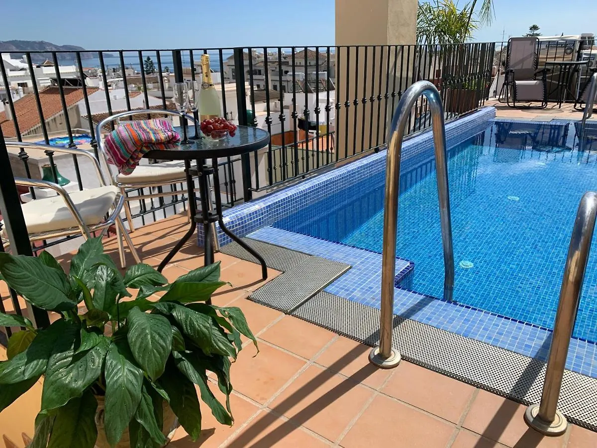 Apartamentos Nerjaluna 0*, Nerja