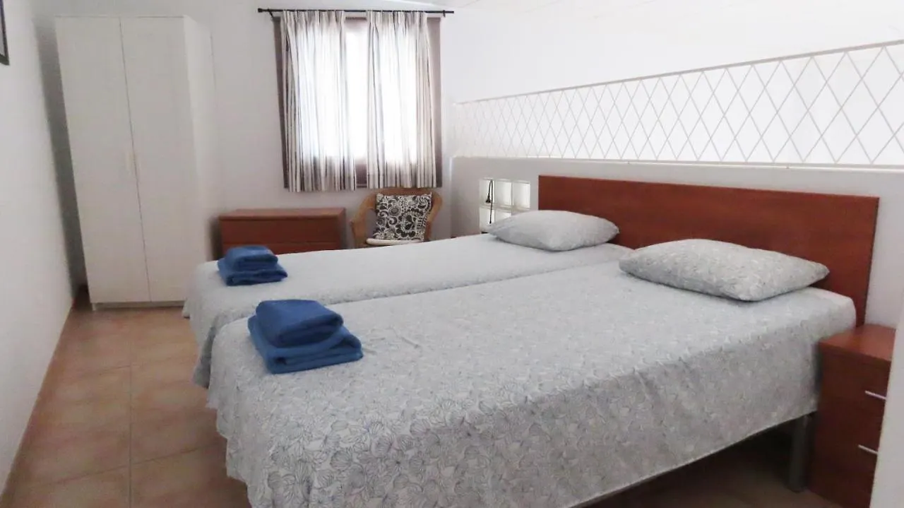 Apartamentos Nerjaluna Apartment