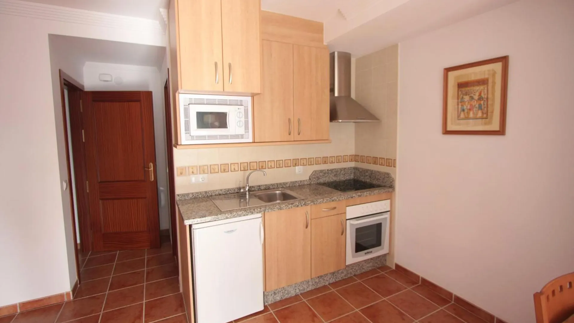 Apartamentos Nerjaluna Spain